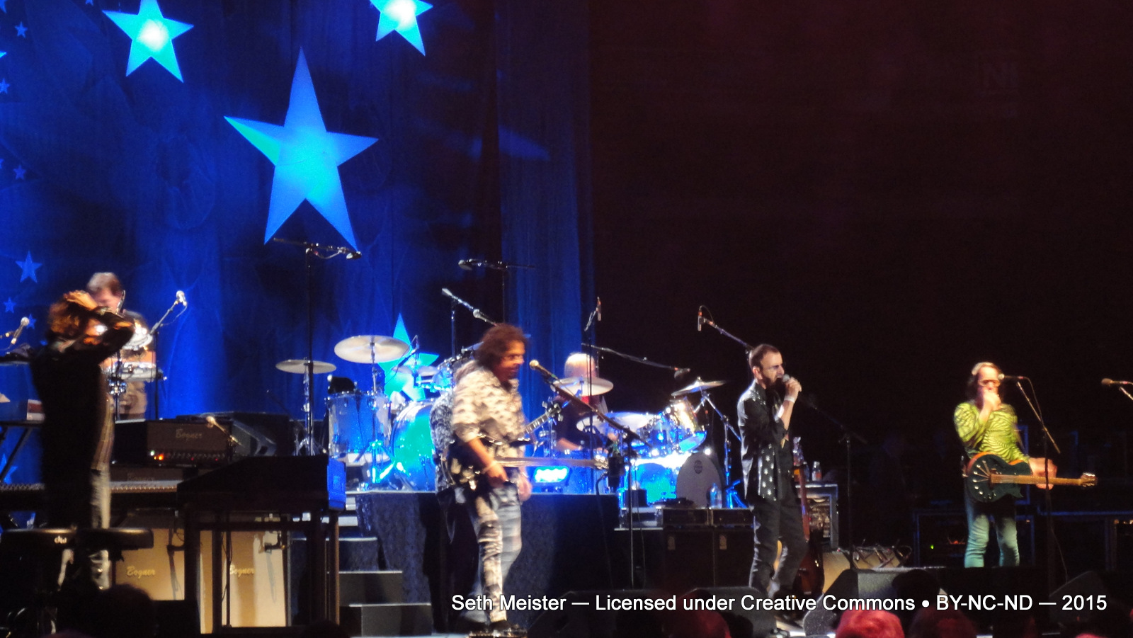 RingoStarrAndHisAllStarrBand2015-10-10SouthOkanaganEventsCentrePentictonCanada (15).jpg